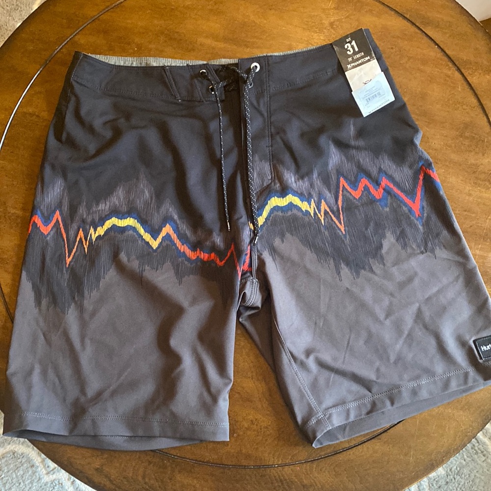 NWT Hurley Phantom 20inch Board shorts- size 31